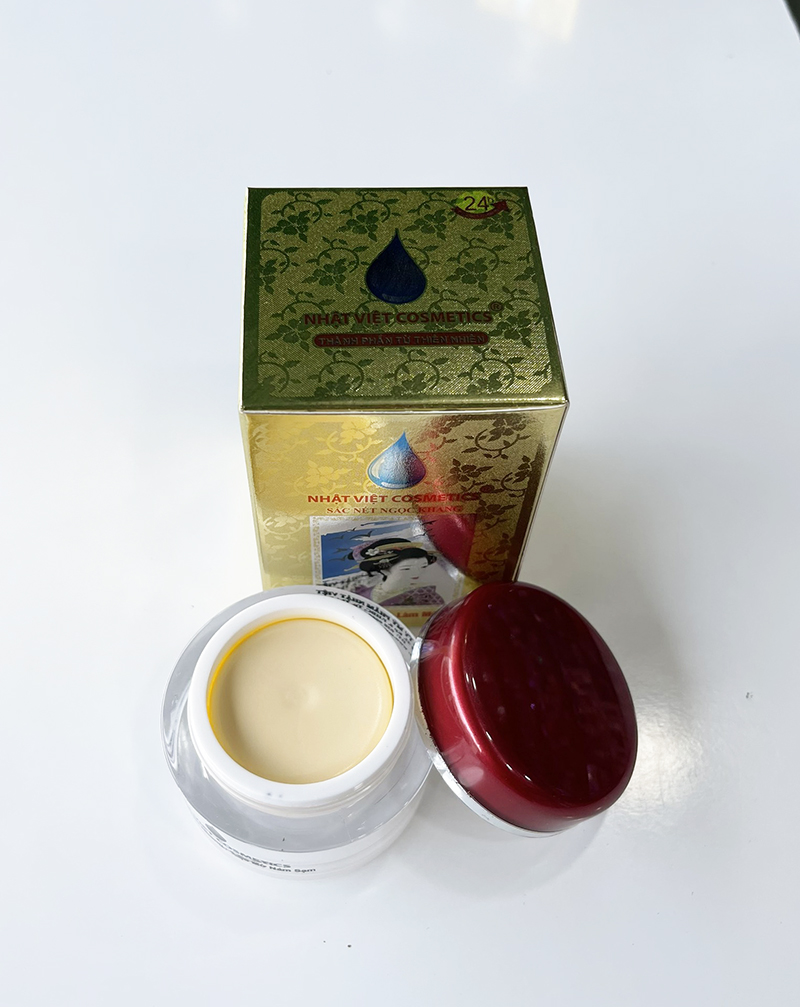 Kem trị nám tàn nhang