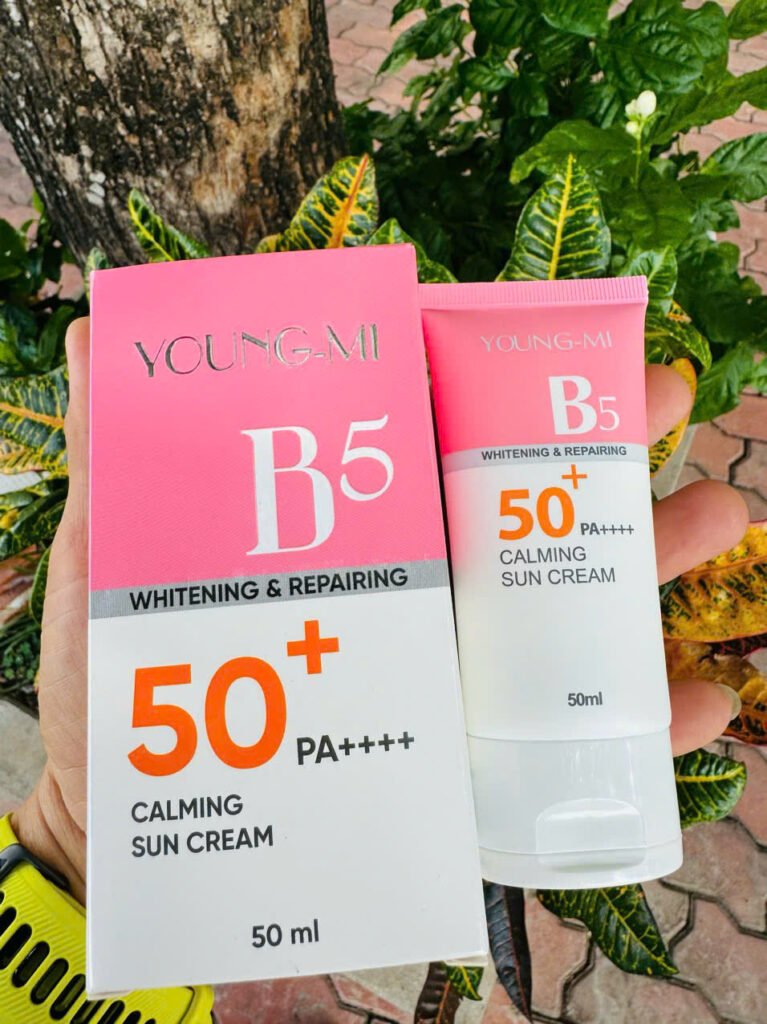 YOUNG-MI Kem Chống Nắng Nâng Tone YOUNG-MI Kem Chống Nắng Nâng Tone