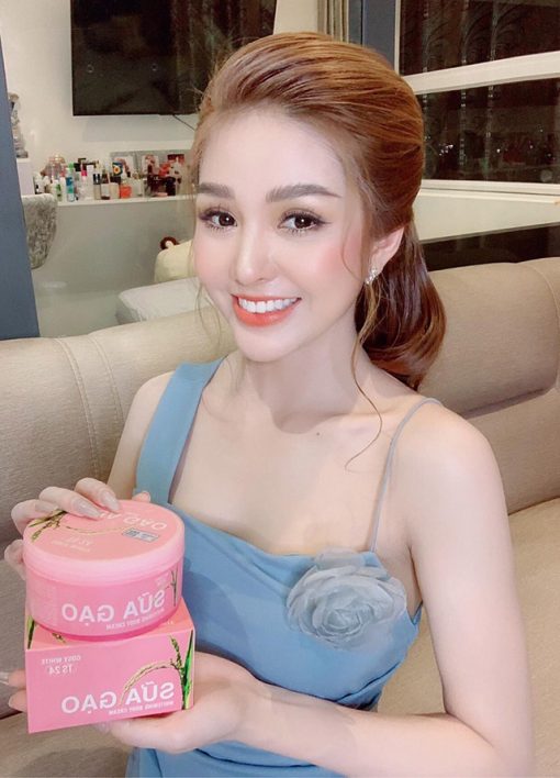 Kem dưỡng trắng da toàn thân Kem dưỡng trắng da toàn thân
