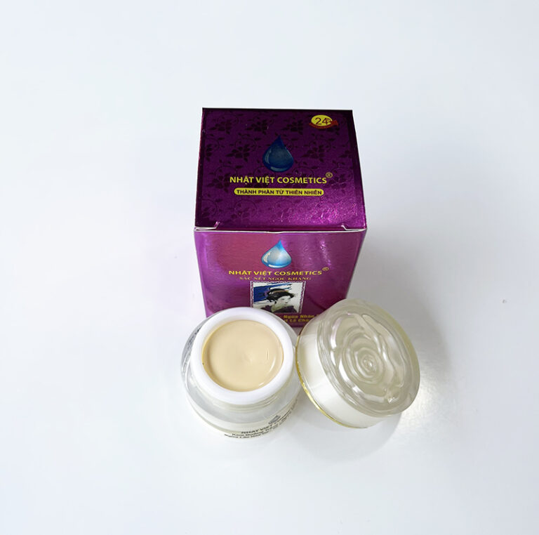 nhat-viet-sac-net-ngoc-khang-kem-trang-da-ngua-lao-hoa-nho-shopknk-1